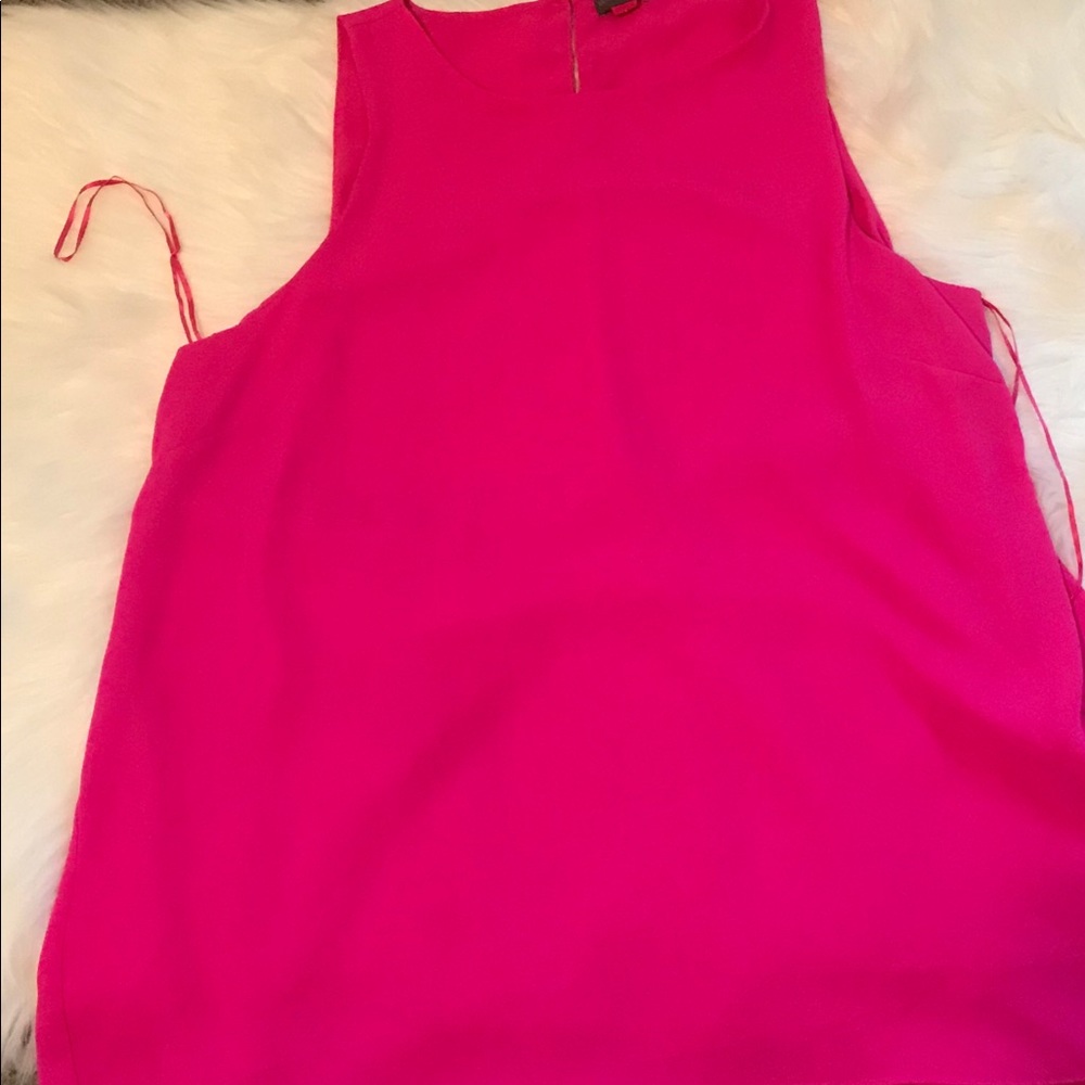 High low pleated Vince Camuto Blouse NWOT